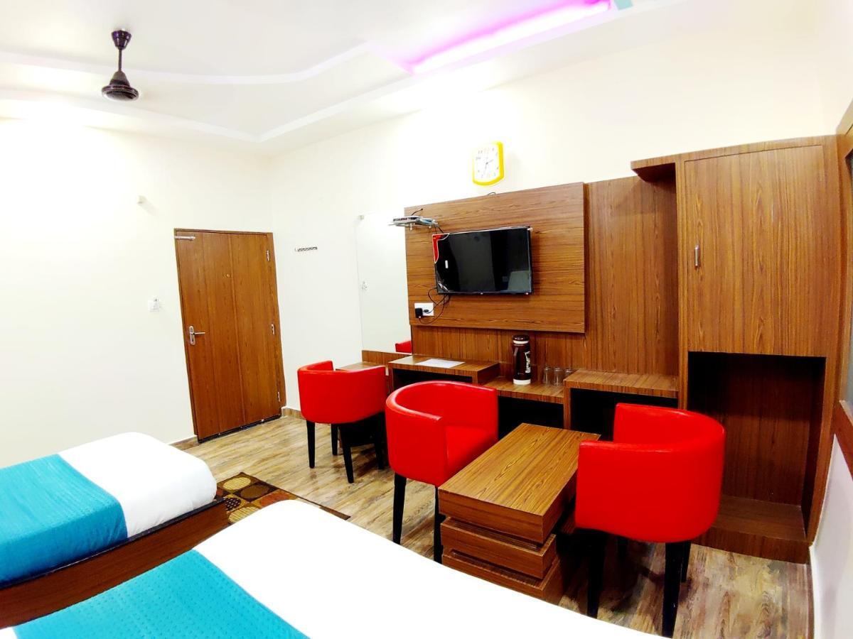 City Hotel Аллахабад Екстер'єр фото